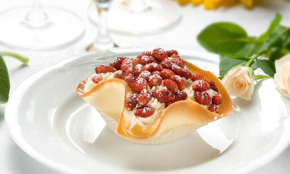 Pasticceria Scaturchio, dolce alle fragoline di bosco